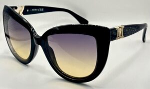 Max Mara Women's Full Rim Sunglass in Black, Gold | MM0029 side-image