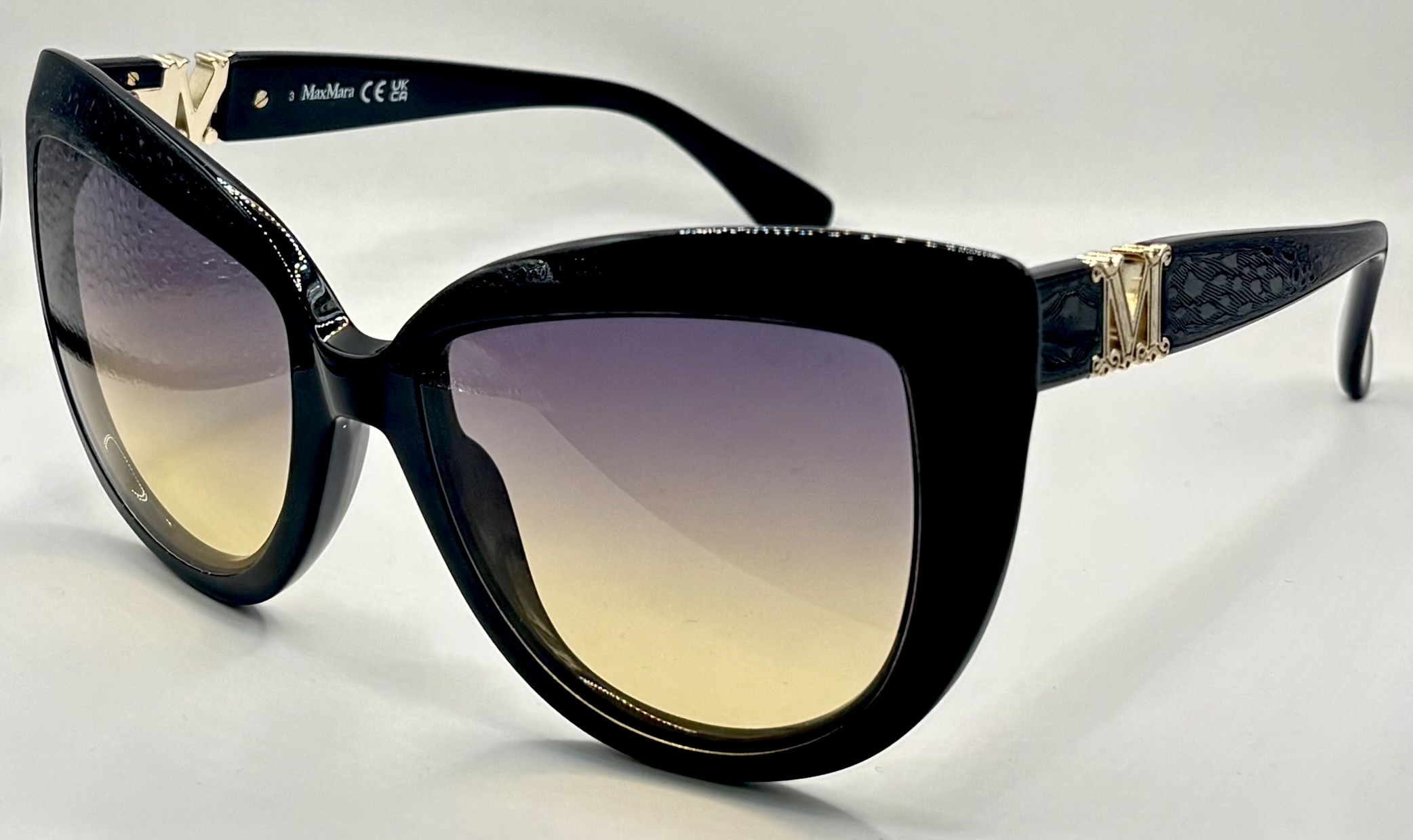 Max Mara Women's Full Rim Sunglass in Black, Gold | MM0029 side-image